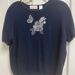 Alfred Dunner Navy Blue lightweight Sweater with White Embroidery